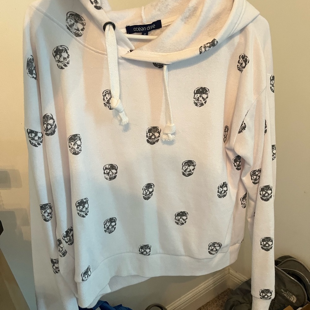 Skull sweatshirt! Worn once